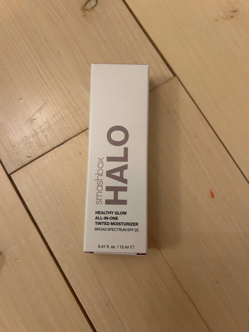 Smashbox Halo Healthy Glow Tinted Moisturizer - Medium 0.4 oz travel size